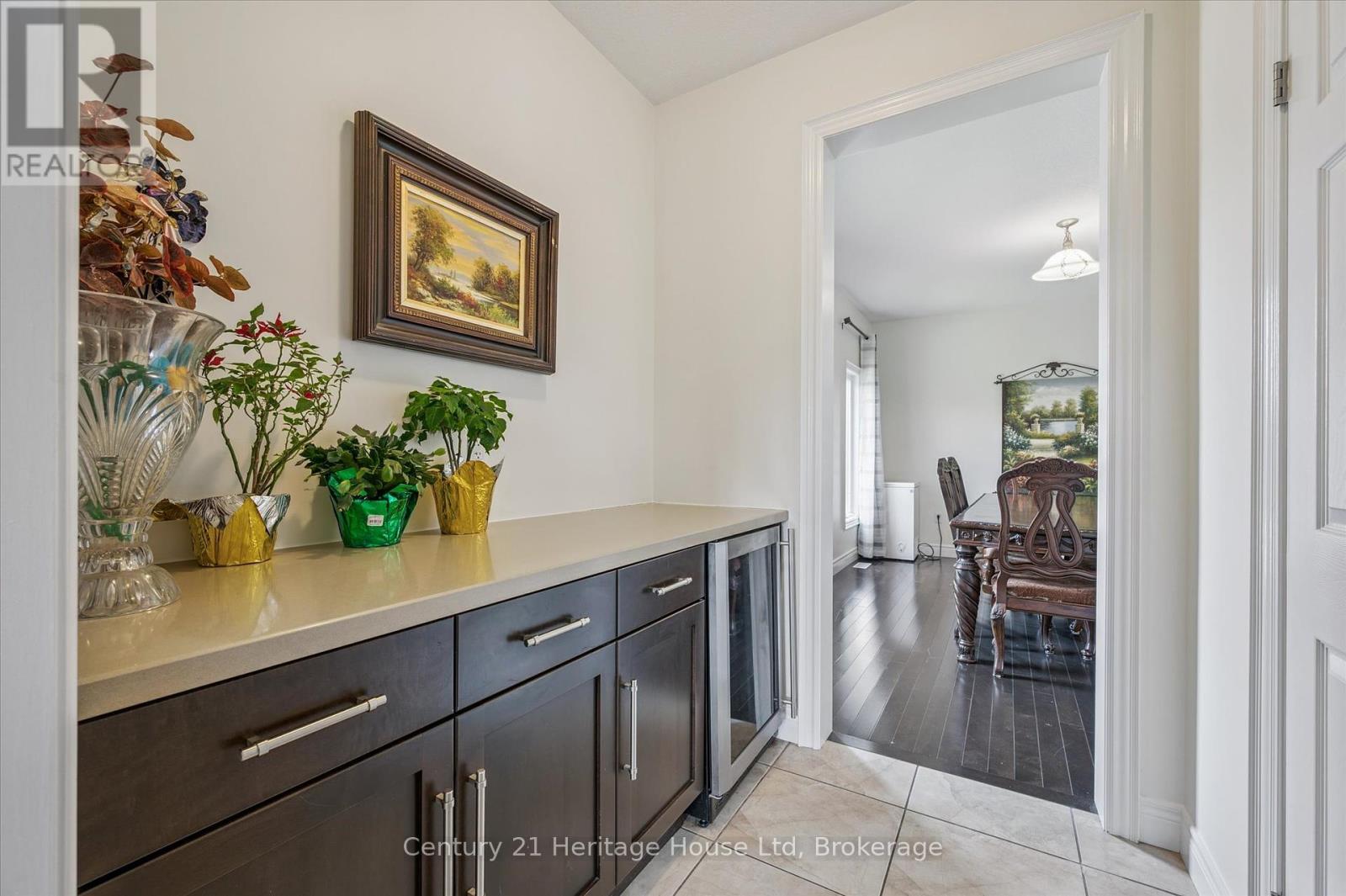 76 Zaduk Place, Guelph, Ontario  N1G 0C4 - Photo 11 - X12327117