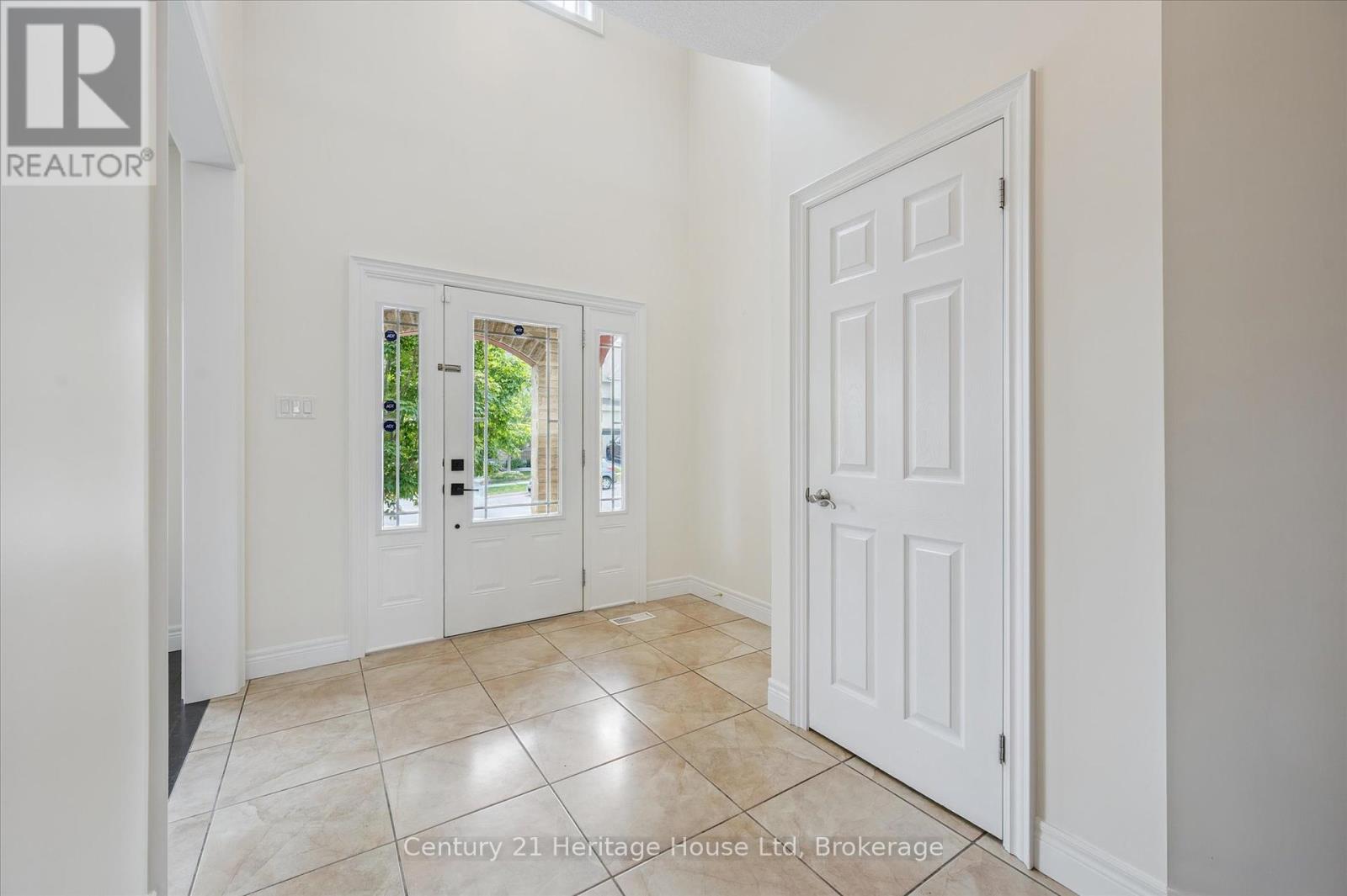 Property at 76 ZADUK PLACE image 3