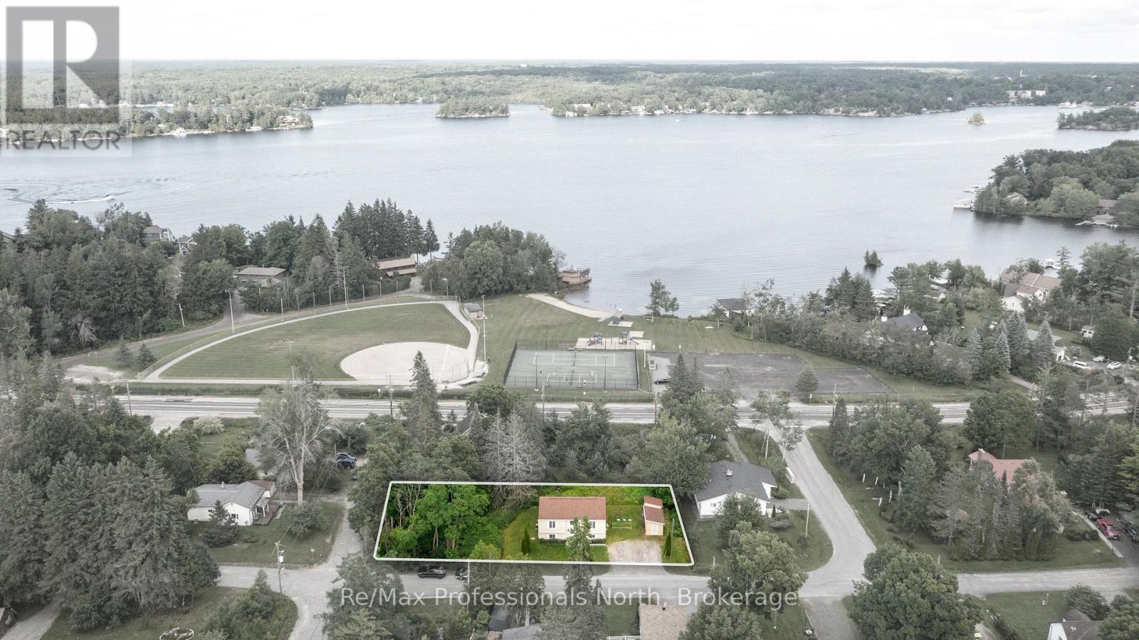 210 Mcpherson Street, Gravenhurst, Ontario  P1P 1R2 - Photo 31 - X12327140