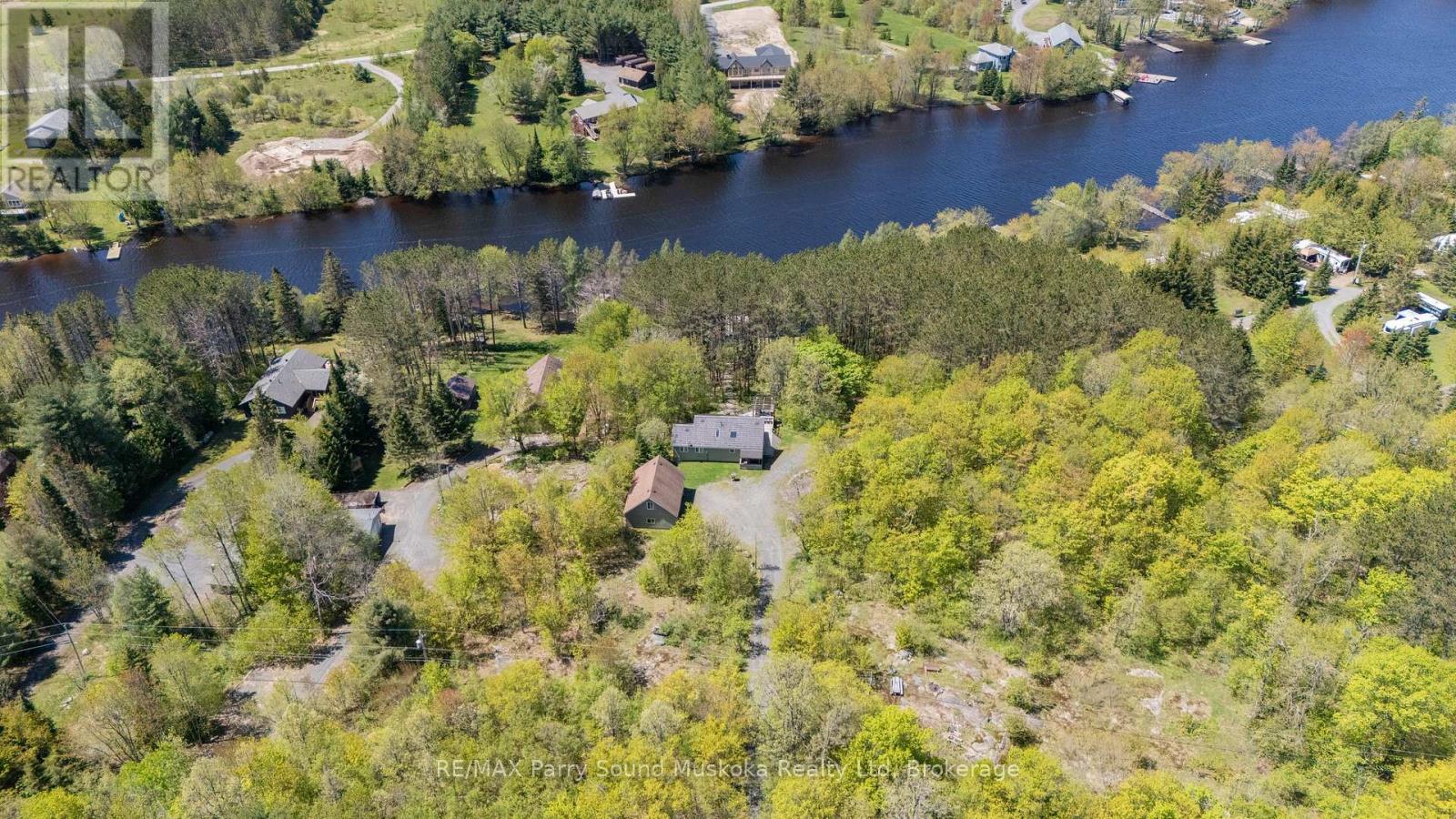 587 CENTRE ROAD, McKellar, Ontario