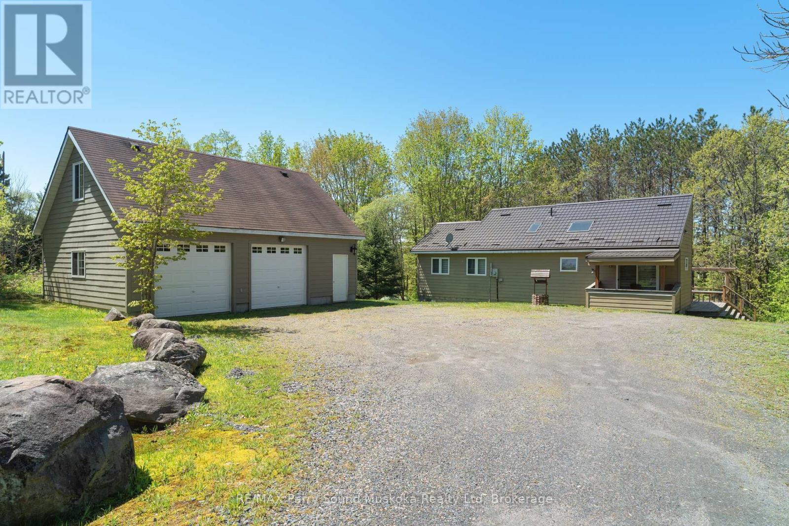 587 Centre Road, Mckellar, Ontario  P2A 0B4 - Photo 3 - X12327168