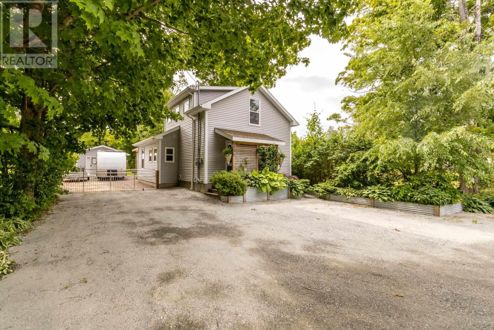 261 Main Street, Berwick, Nova Scotia  B0P 1E0 - Photo 1 - 202504372