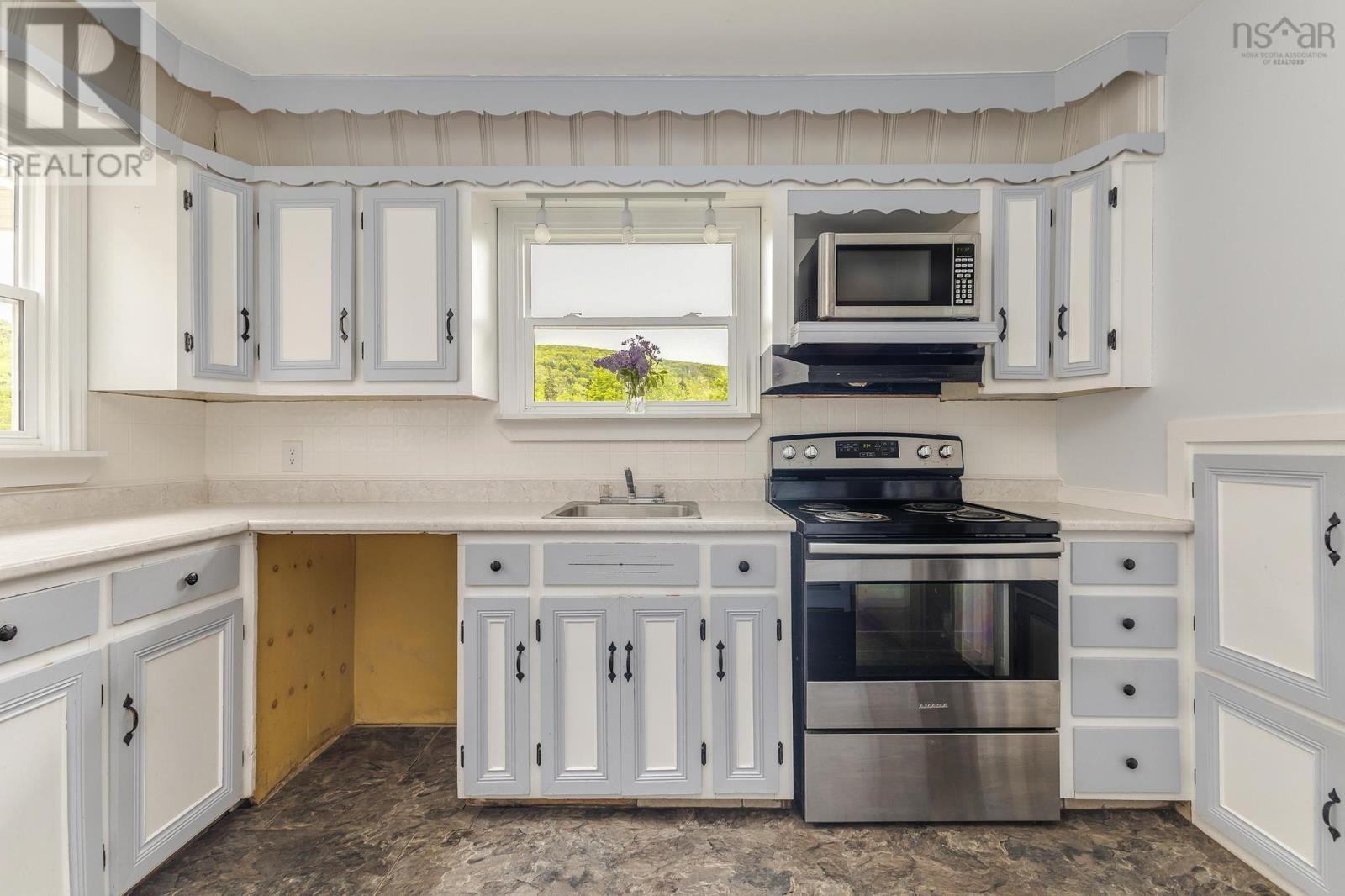 337 Macdonald Road, Arisaig, Nova Scotia  B2G 2L1 - Photo 12 - 202513783