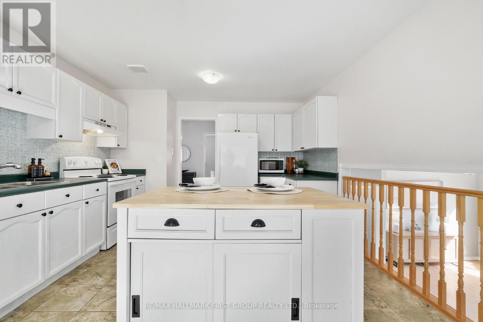 227 Huycke Street, Cobourg, Ontario  K9A 5K8 - Photo 17 - X12326895
