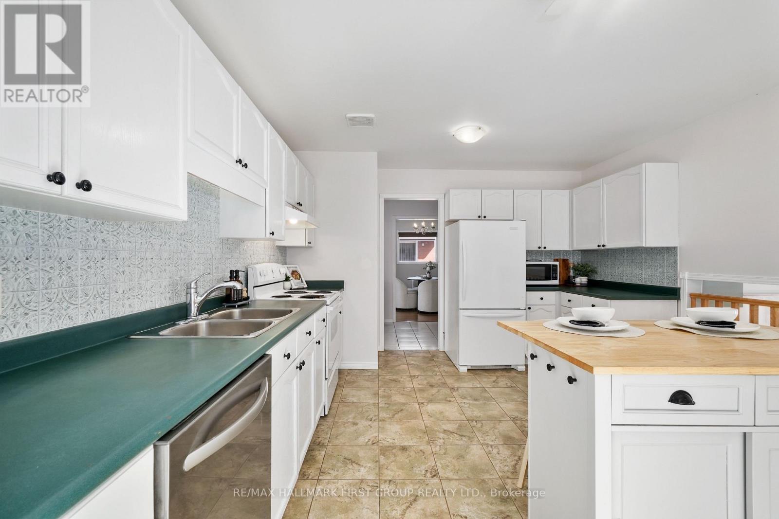 227 Huycke Street, Cobourg, Ontario  K9A 5K8 - Photo 19 - X12326895