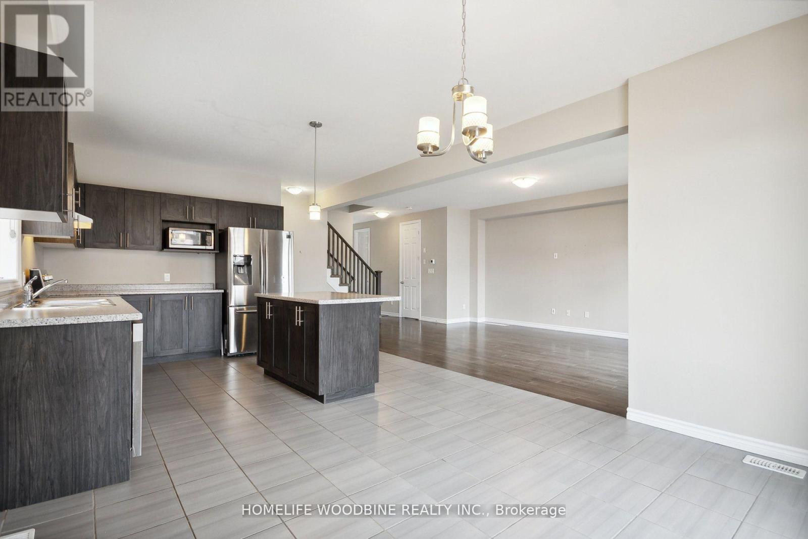 2823 Asima Drive, London South, Ontario  N6M 0B4 - Photo 11 - X12326909