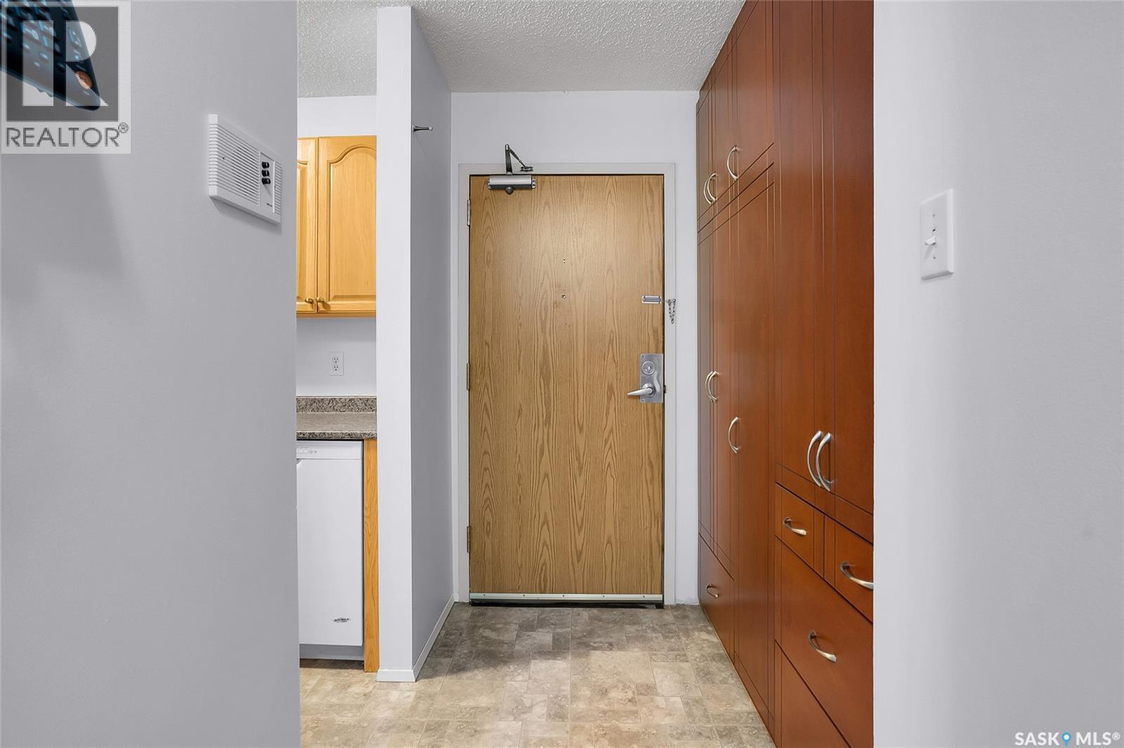 Property at 118 3308 33rd STREET W image 4