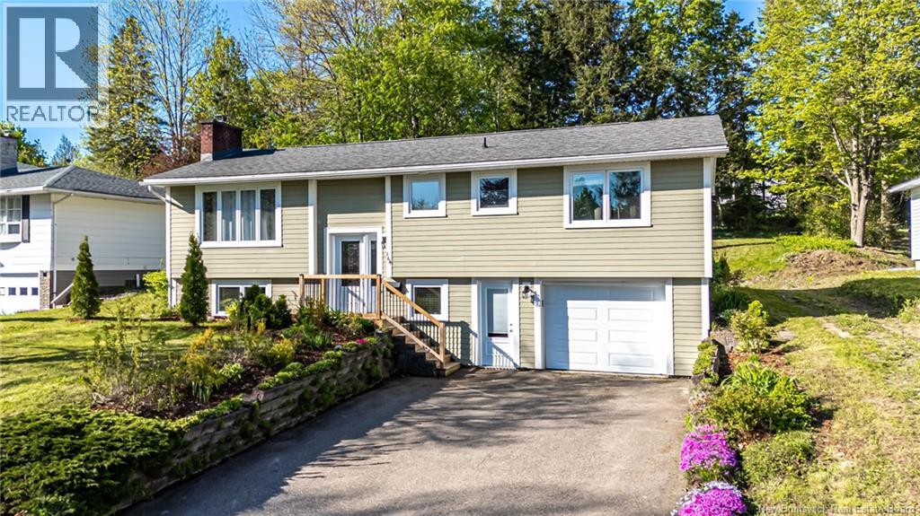 Property at 164 Lynhaven Street image 1