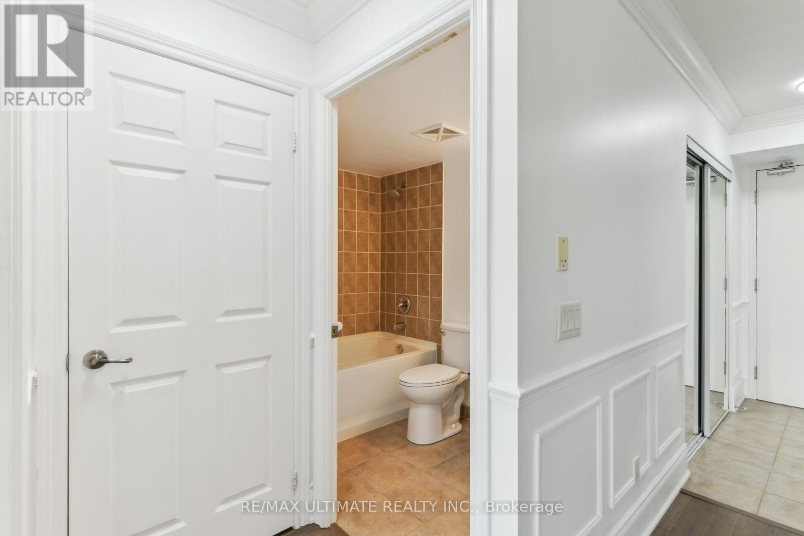 202 - 2325 Central Park Drive, Oakville, Ontario  L6H 0E5 - Photo 25 - W12293279