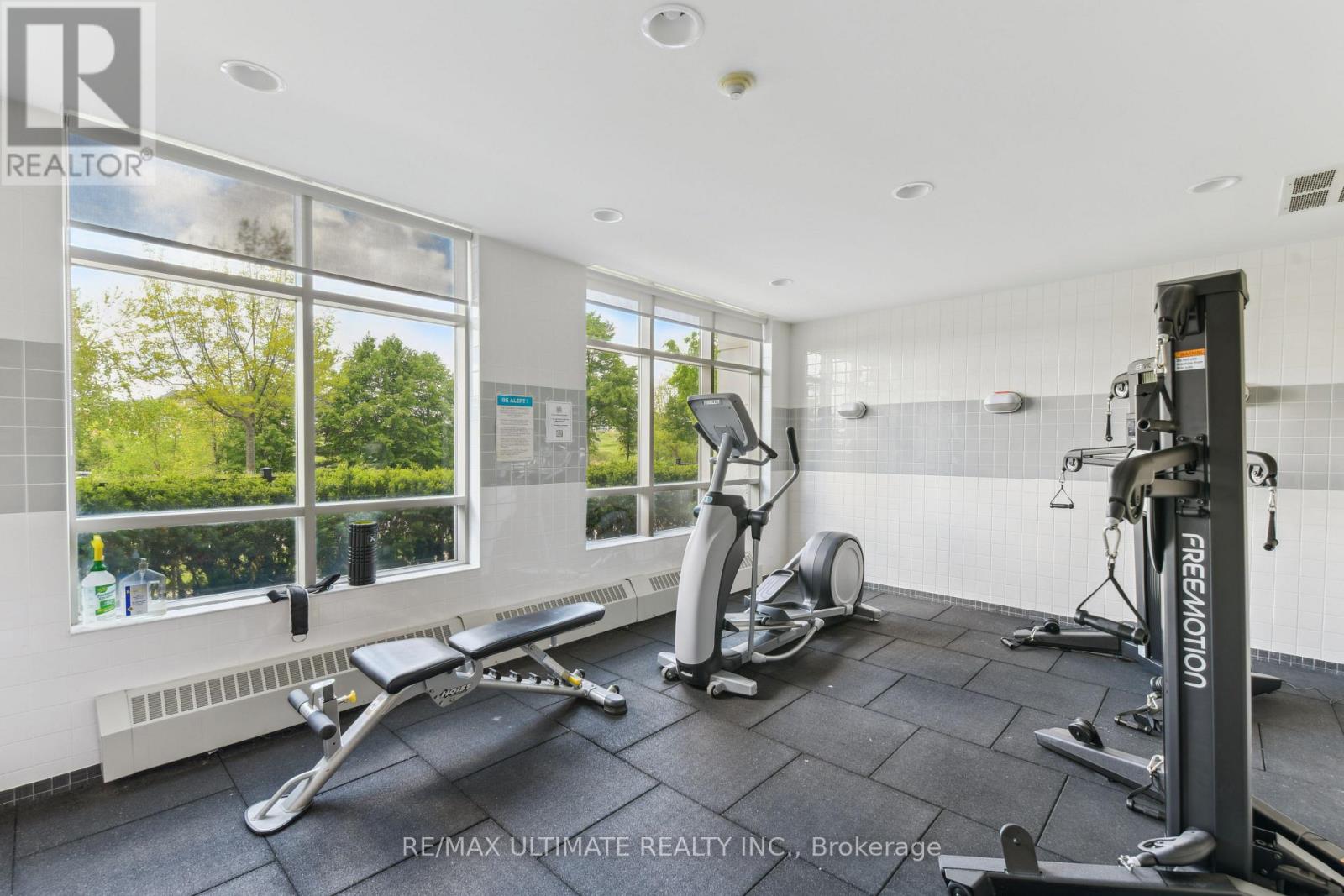 202 - 2325 Central Park Drive, Oakville, Ontario  L6H 0E5 - Photo 29 - W12293279