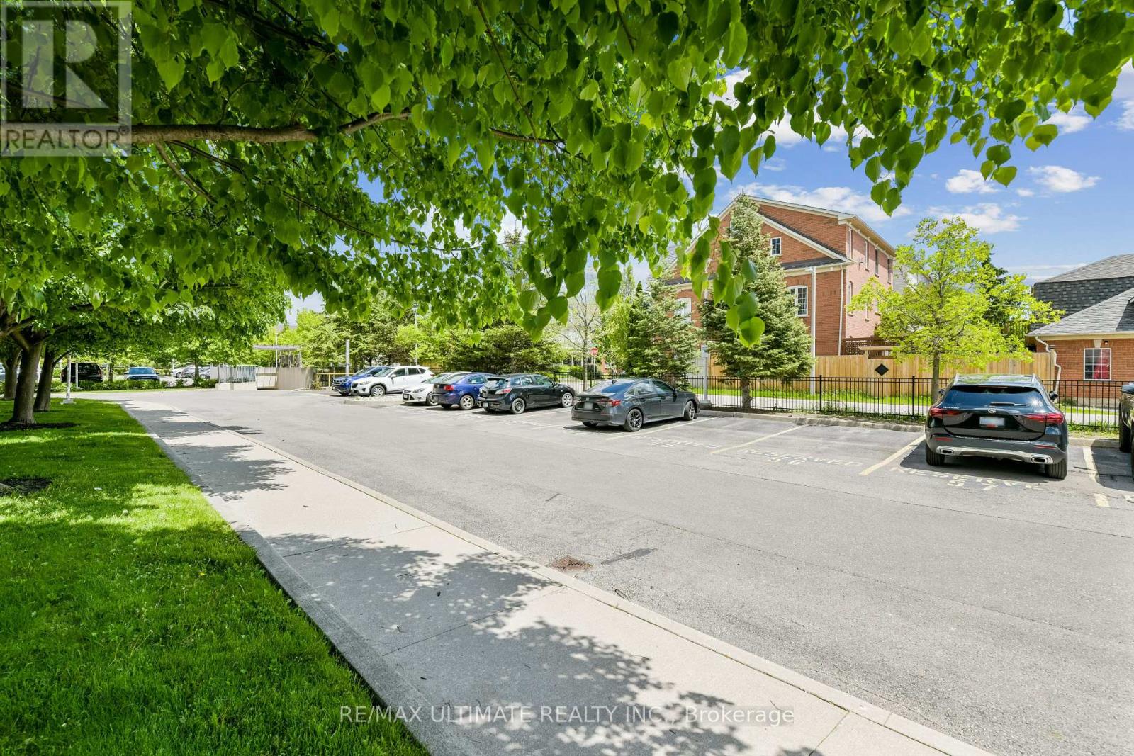 202 - 2325 Central Park Drive, Oakville, Ontario  L6H 0E5 - Photo 34 - W12293279