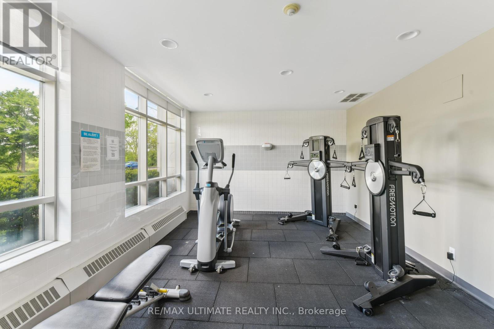 202 - 2325 Central Park Drive, Oakville, Ontario  L6H 0E5 - Photo 28 - W12293279