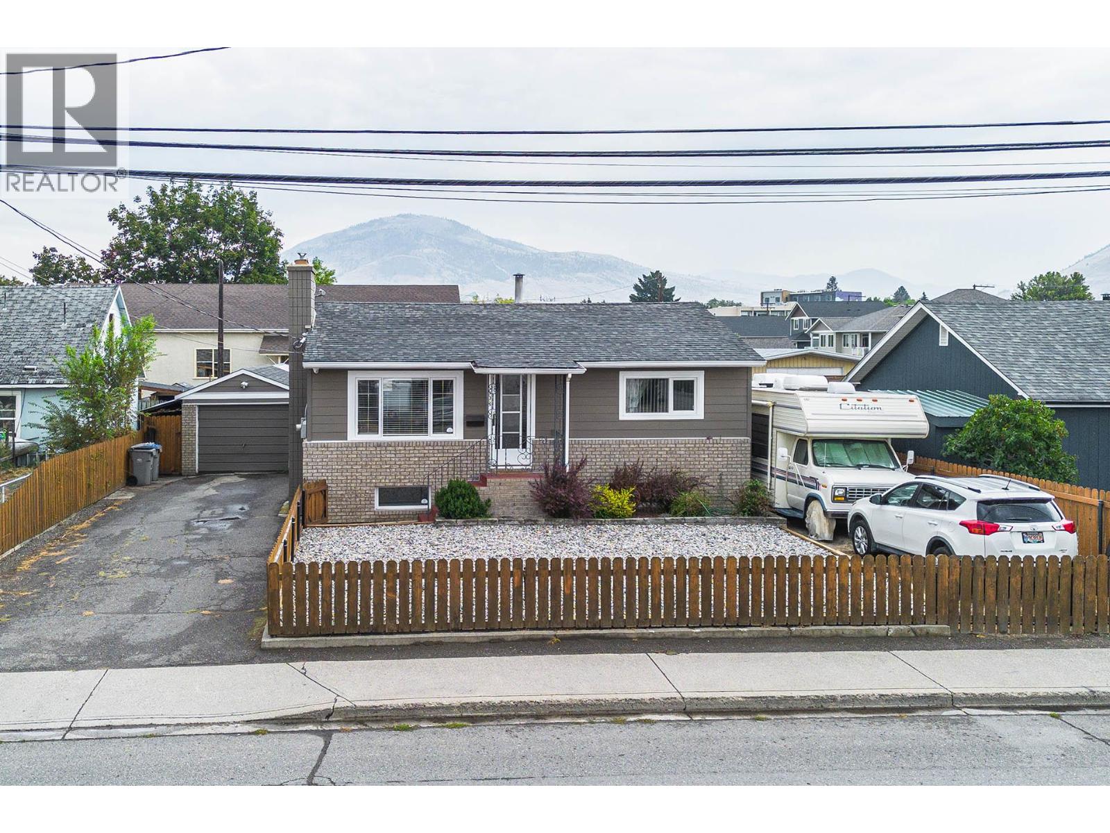 608 Mackenzie Avenue, kamloops, British Columbia