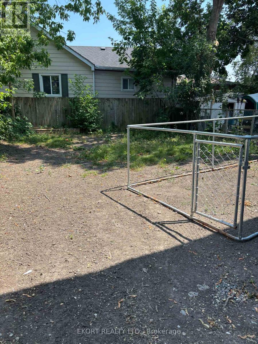 59-61 St Charles Street, Belleville, Ontario K8P 2W1 - Photo 9 - X12327268