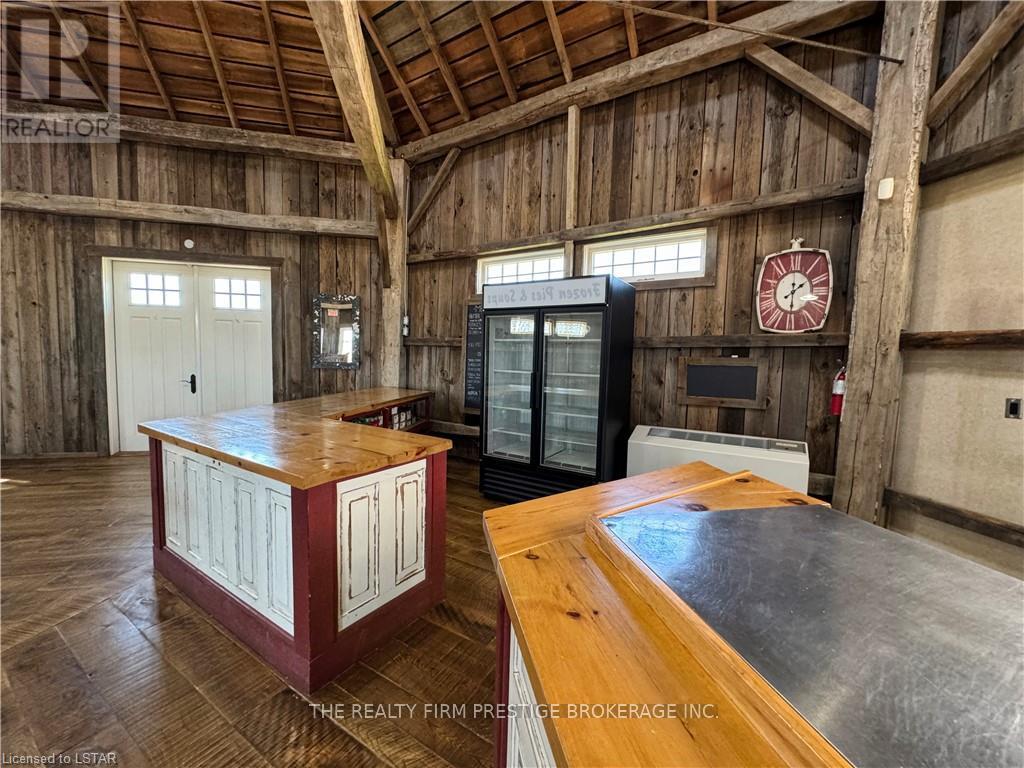 14226 Talbot Trail Road, Chatham-Kent, Ontario  N0L 1X0 - Photo 12 - X12327254