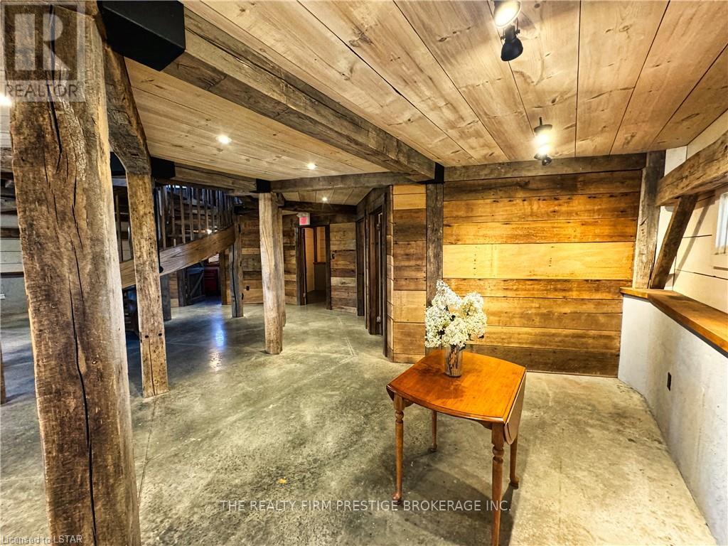 14226 Talbot Trail Road, Chatham-Kent, Ontario  N0L 1X0 - Photo 13 - X12327254