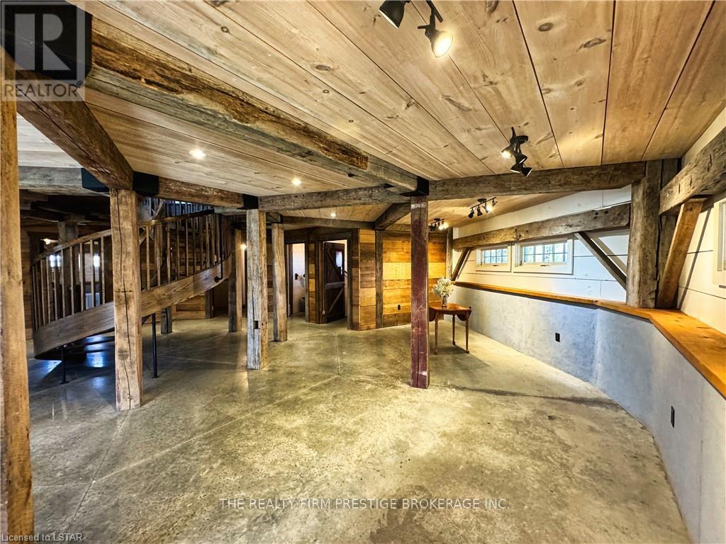 14226 Talbot Trail Road, Chatham-Kent, Ontario  N0L 1X0 - Photo 16 - X12327254