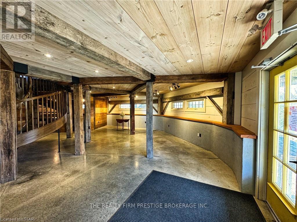 14226 Talbot Trail Road, Chatham-Kent, Ontario  N0L 1X0 - Photo 17 - X12327254
