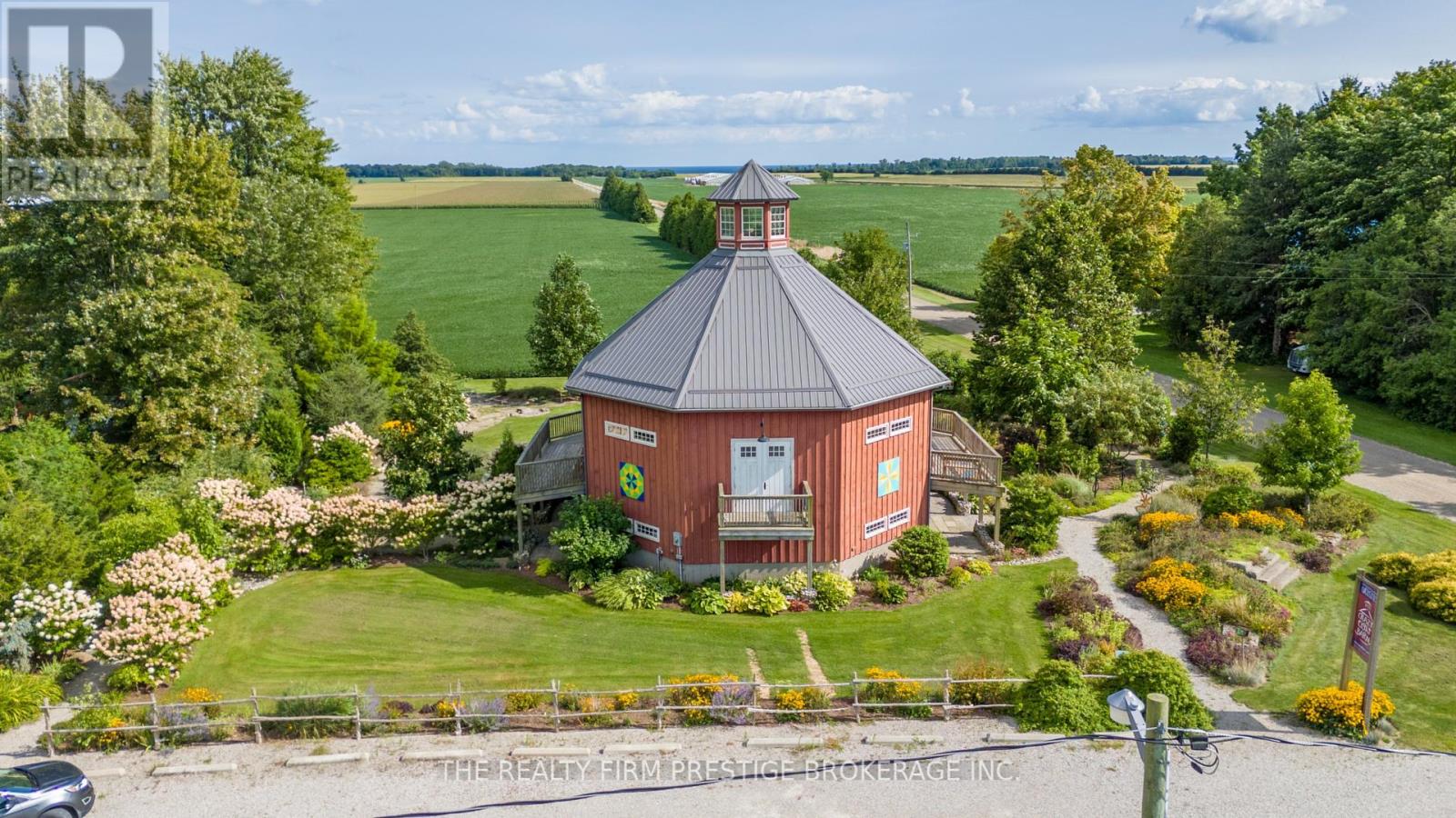 14226 Talbot Trail Road, Chatham-Kent, Ontario  N0L 1X0 - Photo 25 - X12327254