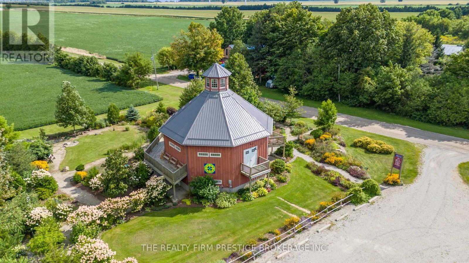 14226 Talbot Trail Road, Chatham-Kent, Ontario  N0L 1X0 - Photo 26 - X12327254