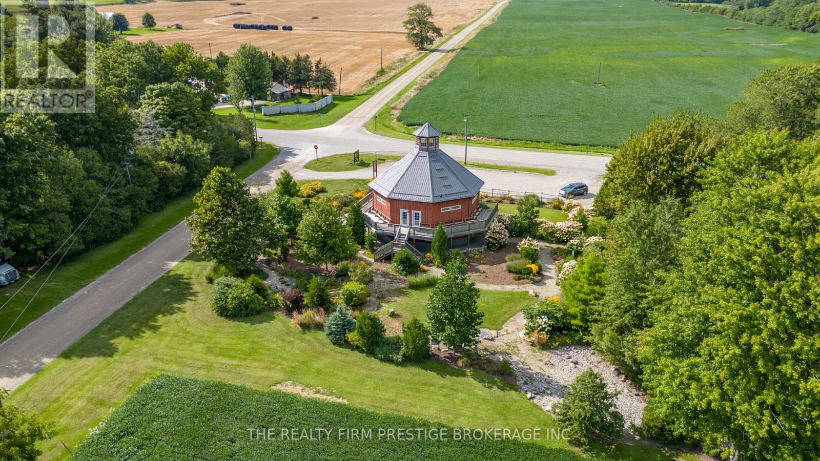 14226 Talbot Trail Road, Chatham-Kent, Ontario  N0L 1X0 - Photo 31 - X12327254