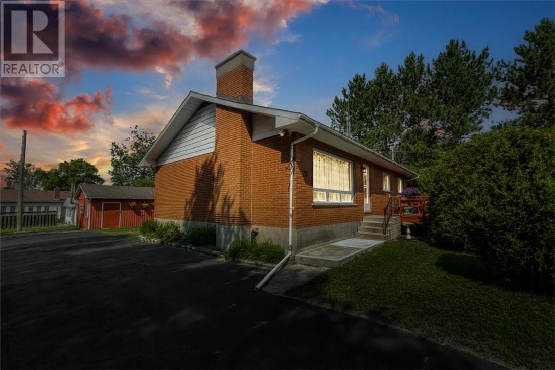 95 Dufferin Street, Cartier, Ontario  P0M 1J0 - Photo 3 - 2123979