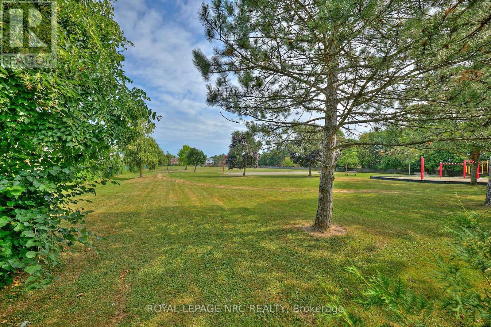 26 Elderwood Drive, St. Catharines, Ontario  L2S 3E5 - Photo 35 - X12309336