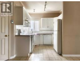 27 Skyline Crescent