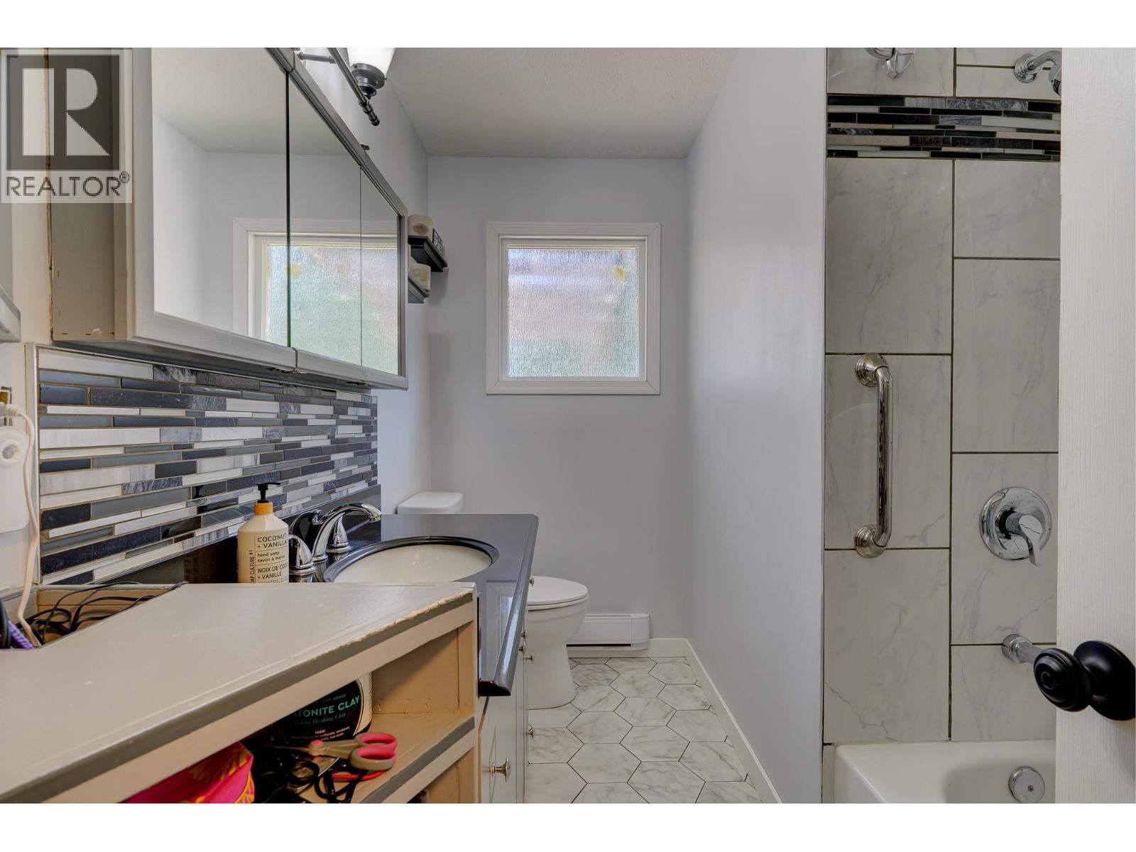 4754 Gibbs Road, Barriere, British Columbia  V0E 1E0 - Photo 11 - 10358432