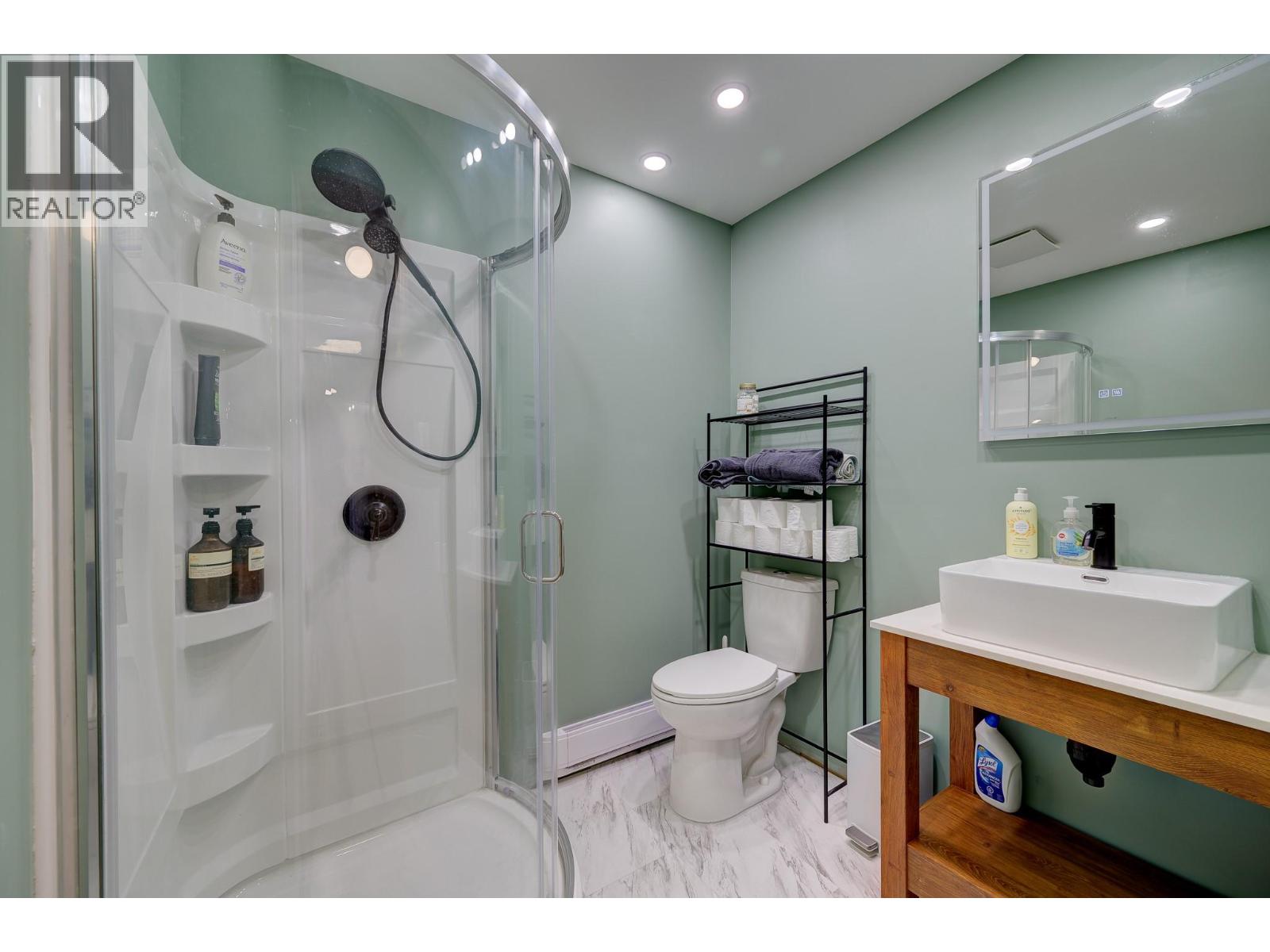 4754 Gibbs Road, Barriere, British Columbia  V0E 1E0 - Photo 16 - 10358432