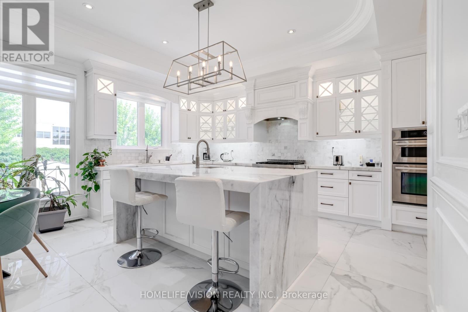 28 Moore Park Avenue, Toronto, Ontario  M2M 1M9 - Photo 10 - C12327024