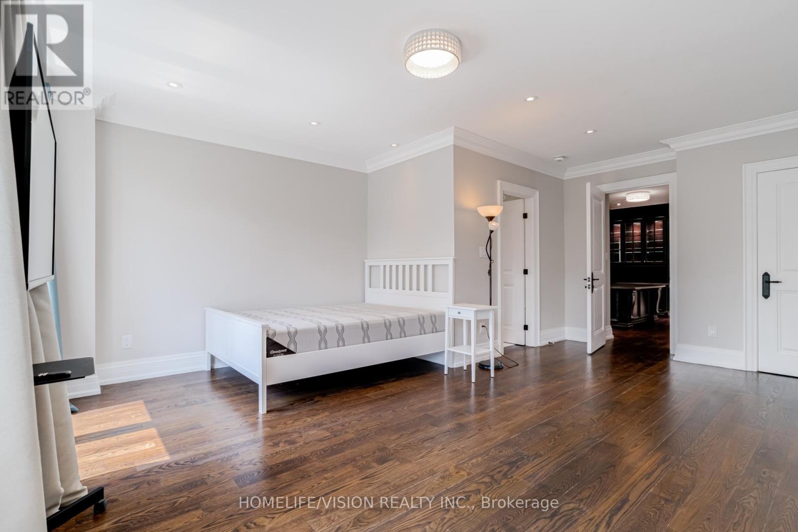 28 Moore Park Avenue, Toronto, Ontario  M2M 1M9 - Photo 19 - C12327024