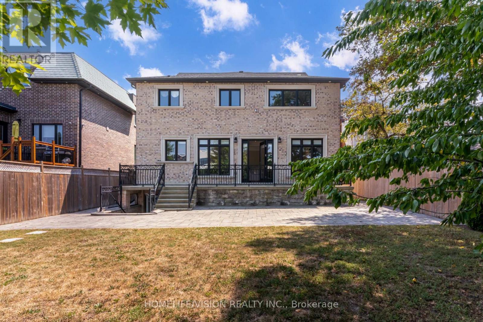 28 Moore Park Avenue, Toronto, Ontario  M2M 1M9 - Photo 47 - C12327024
