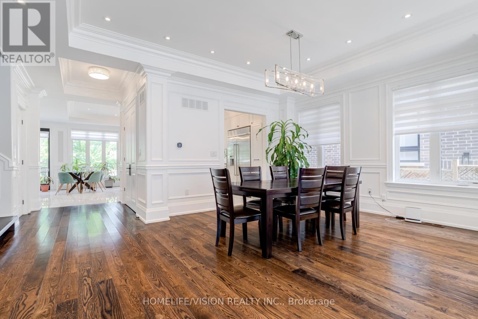 28 Moore Park Avenue, Toronto, Ontario  M2M 1M9 - Photo 6 - C12327024