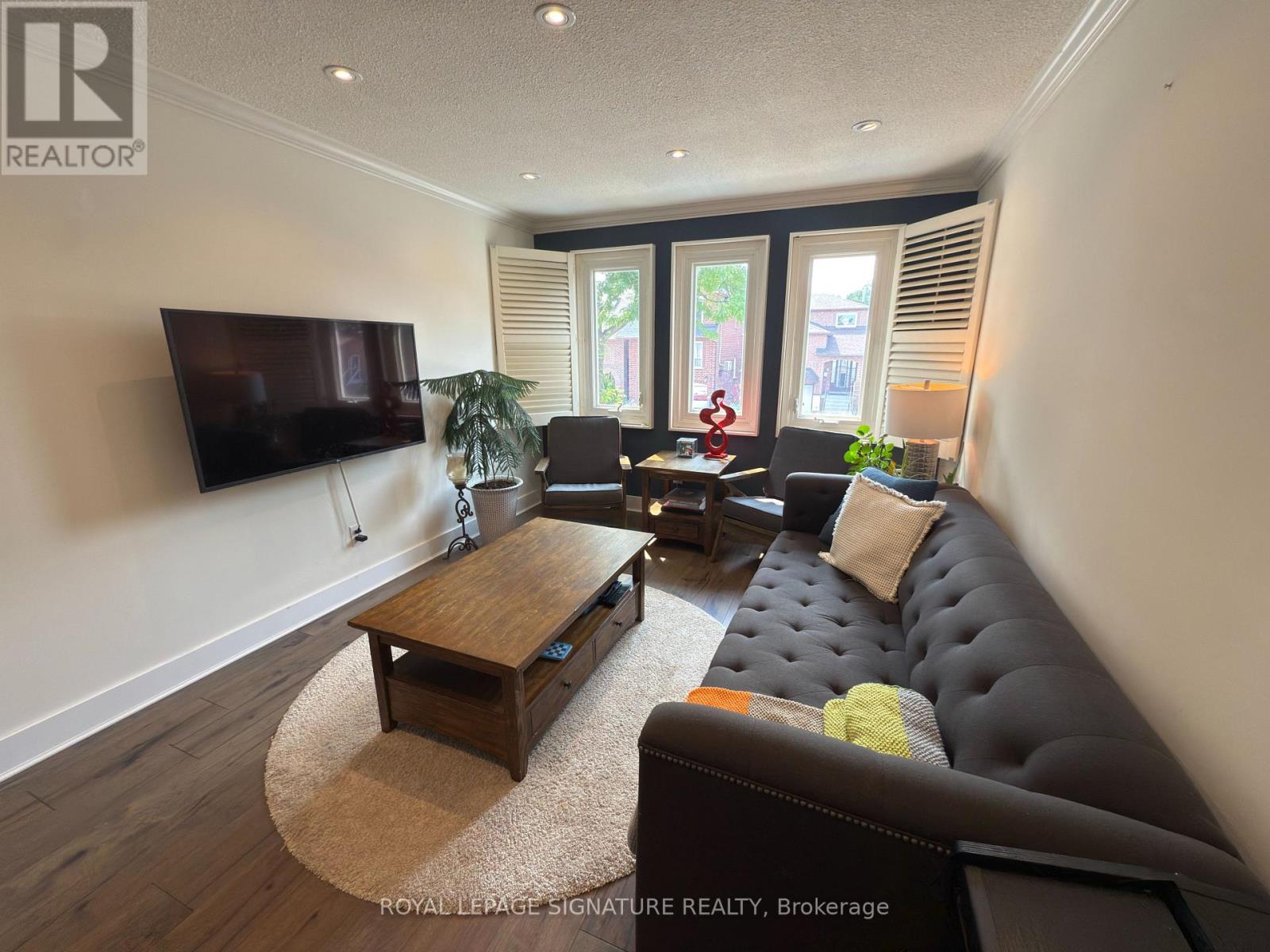 Property at 96 CARNIVAL COURT image 5