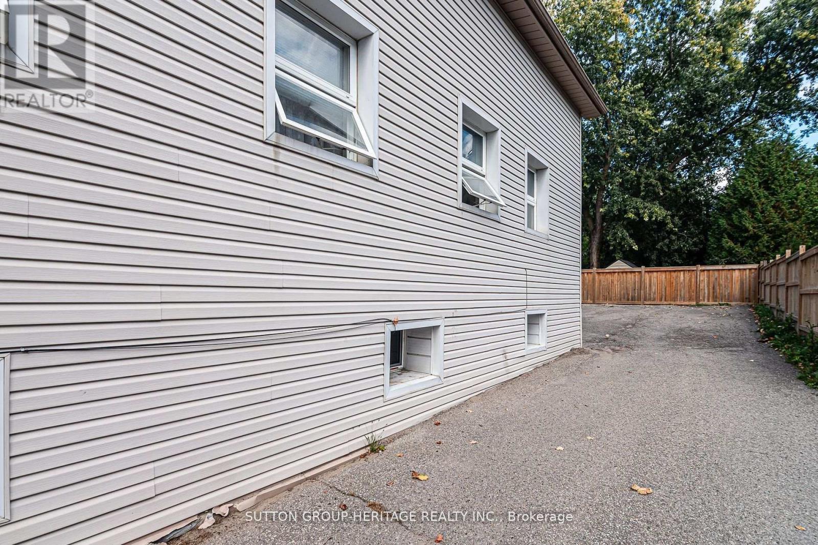 61 Main Street S, Uxbridge, Ontario  L9P 1J4 - Photo 9 - N12327058