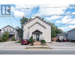 61 Main Street S, Uxbridge, Ca