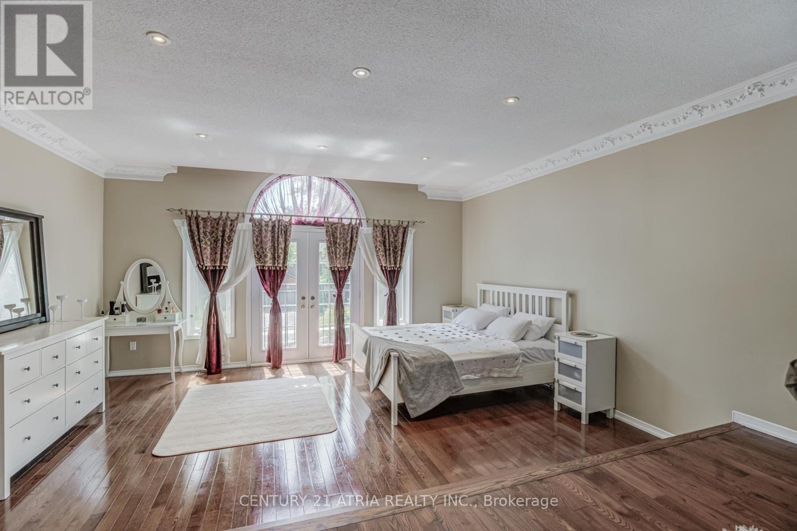 331 Binns Avenue, Newmarket, Ontario  L3X 1T6 - Photo 19 - N12327111