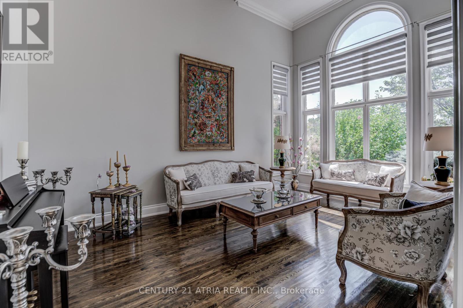 Property at 331 BINNS AVENUE image 5