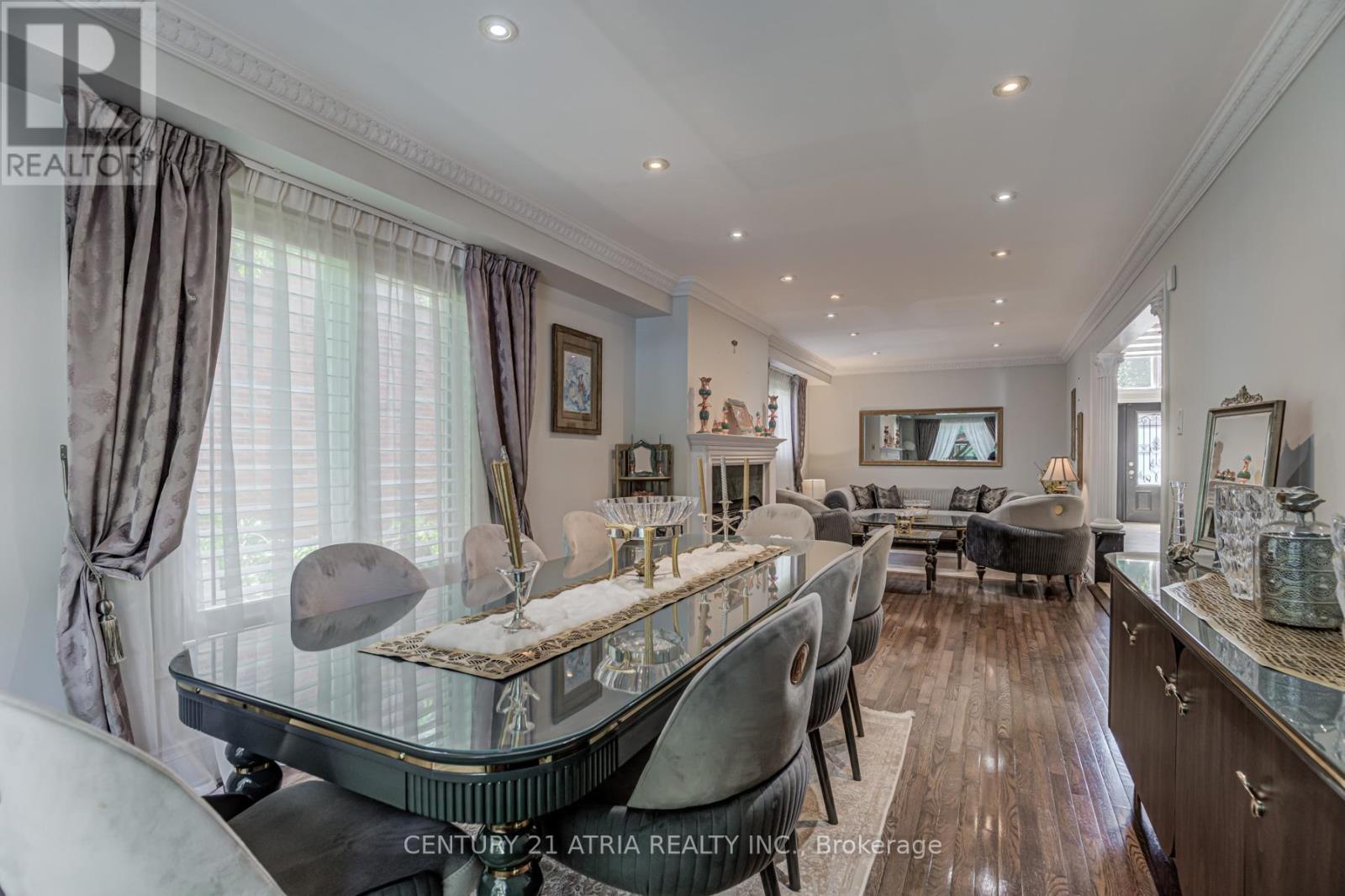 331 Binns Avenue, Newmarket, Ontario  L3X 1T6 - Photo 9 - N12327111