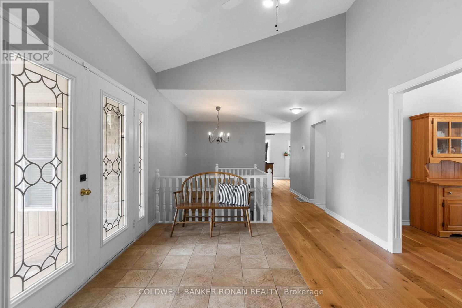 10 Margaret Avenue, Adjala-Tosorontio, Ontario  L0M 1J0 - Photo 17 - N12327212