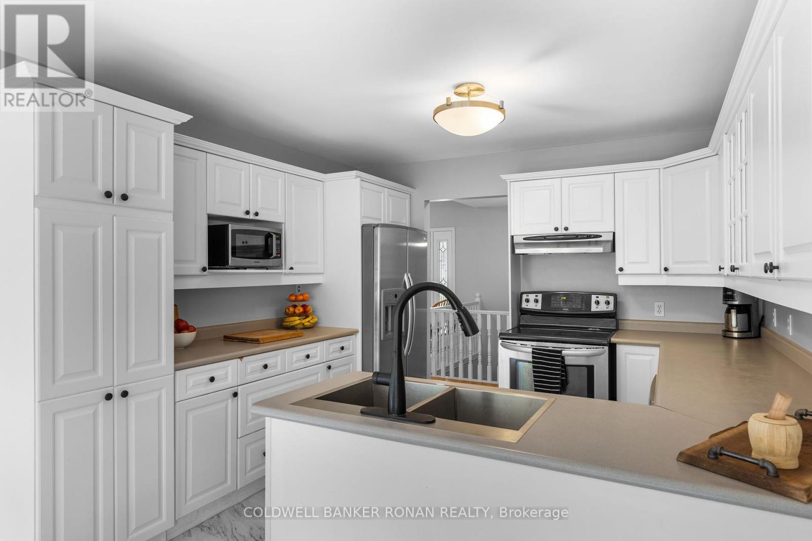 10 Margaret Avenue, Adjala-Tosorontio, Ontario  L0M 1J0 - Photo 8 - N12327212