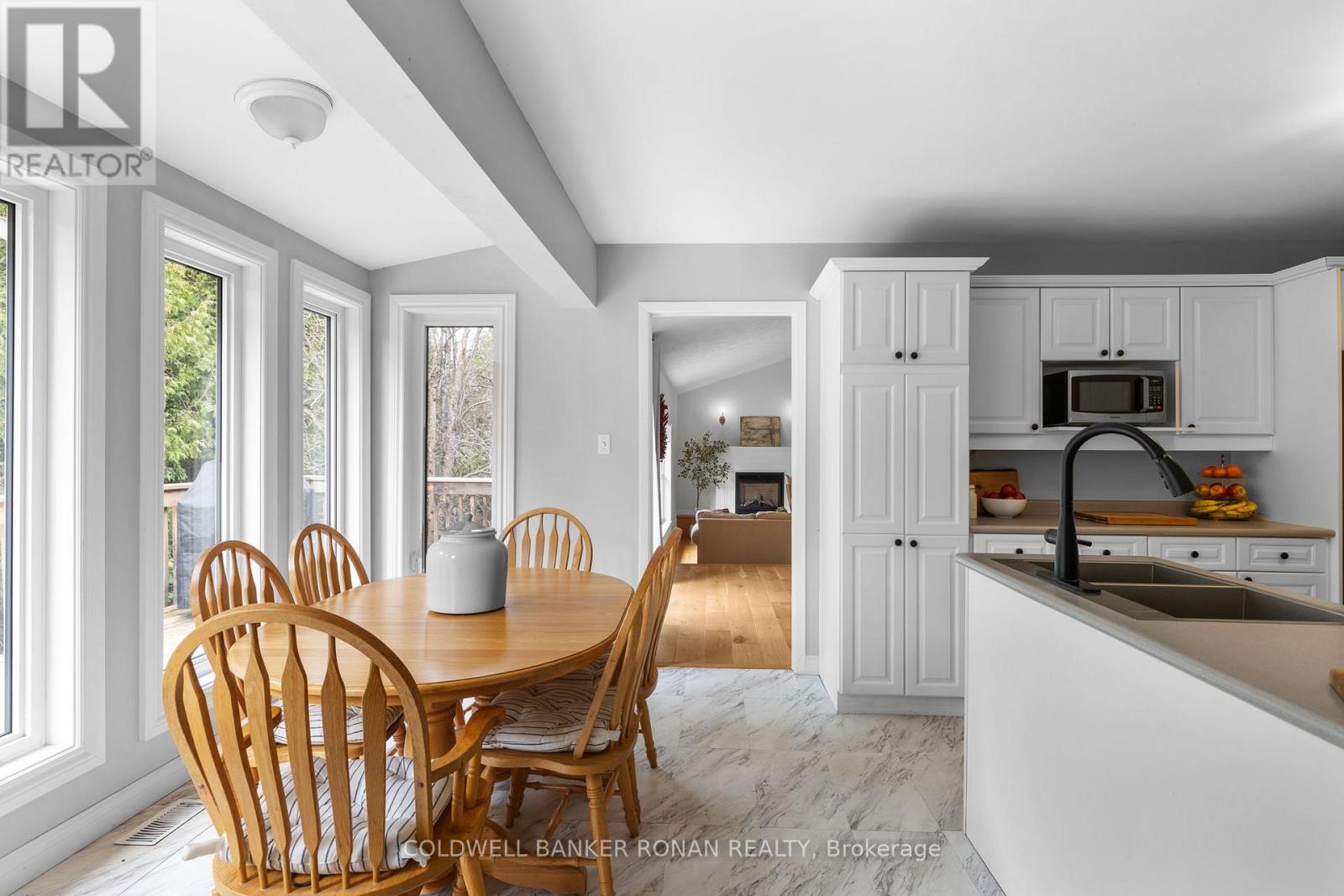 10 Margaret Avenue, Adjala-Tosorontio, Ontario  L0M 1J0 - Photo 9 - N12327212