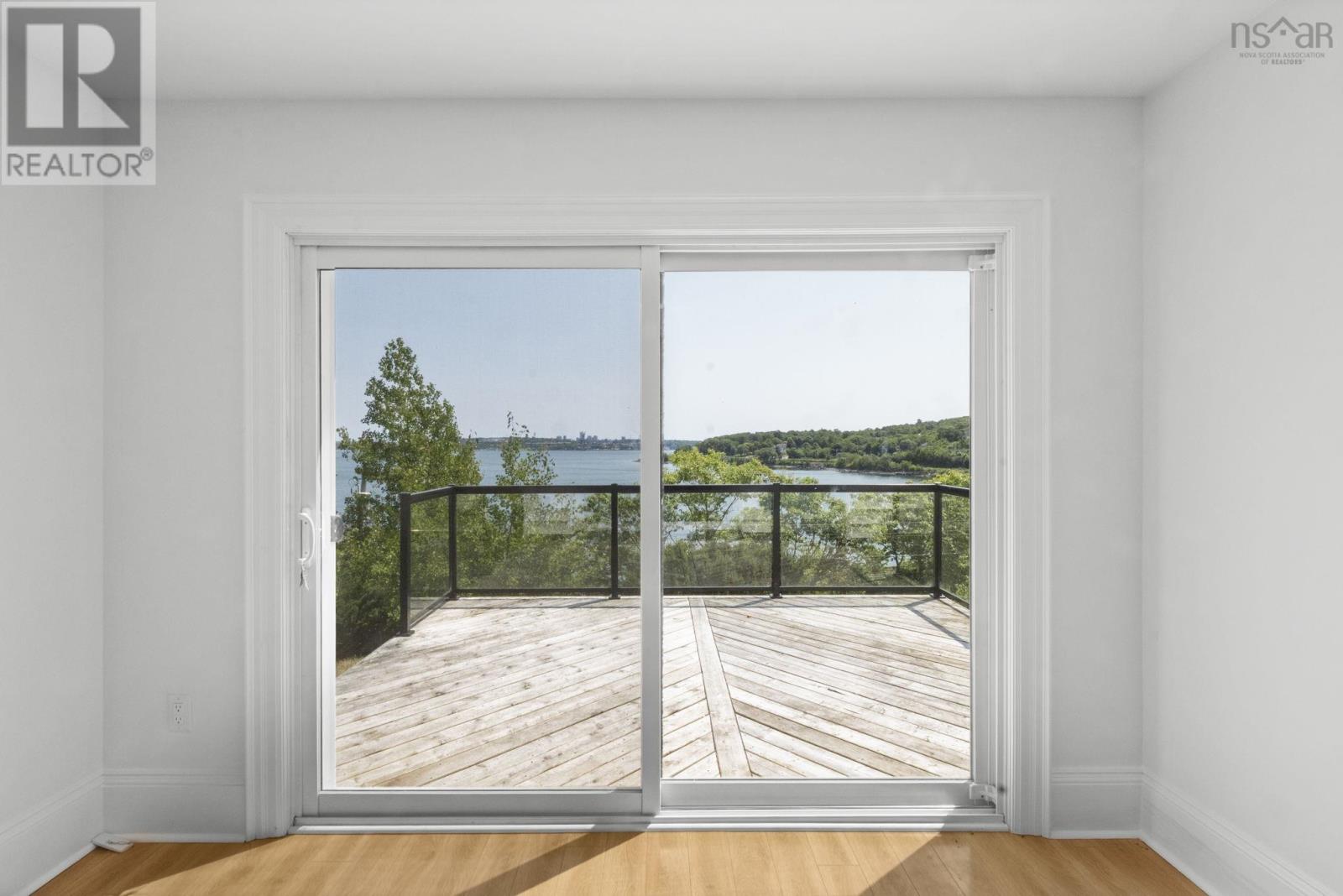 Property at 44 DAKIN Drive image 5