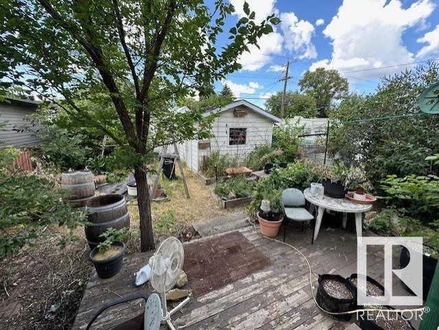 Property at 11310 85 ST NW image 5