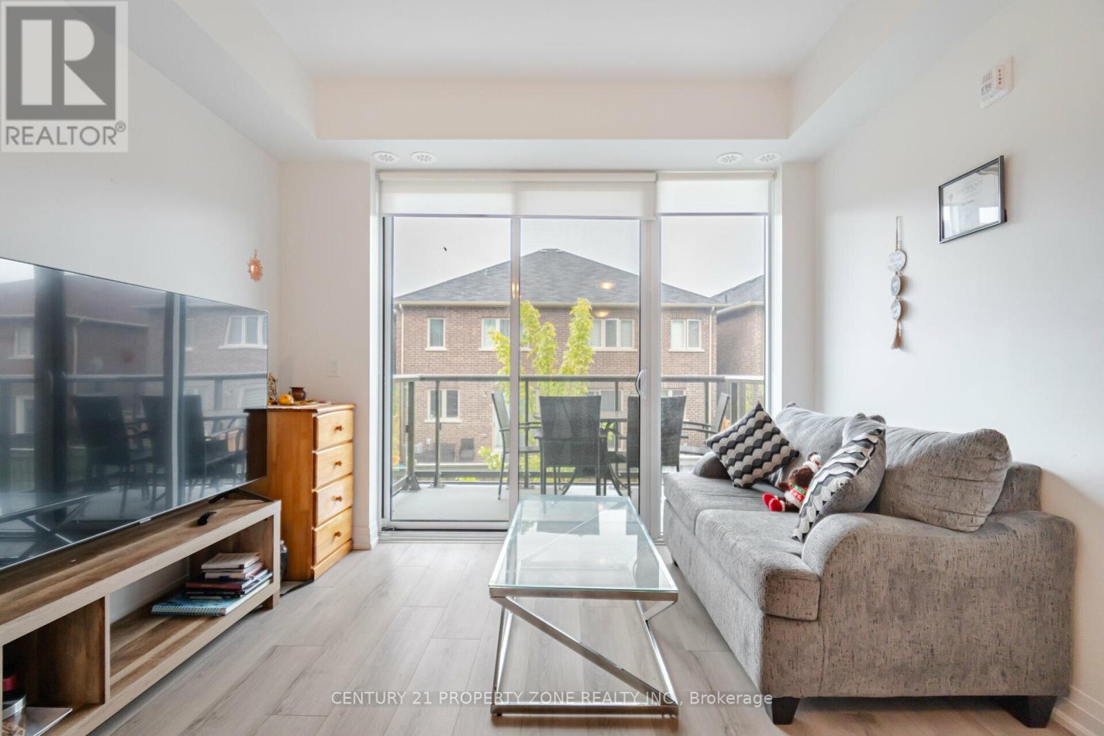 263 - 65 Attmar Drive, Brampton, Ontario  L6P 0Y6 - Photo 9 - W12327005