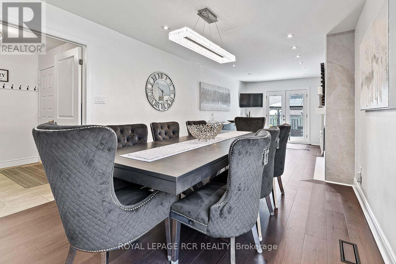 44 Fountainbridge Drive, Caledon, Ontario  L7E 1N4 - Photo 9 - W12327013