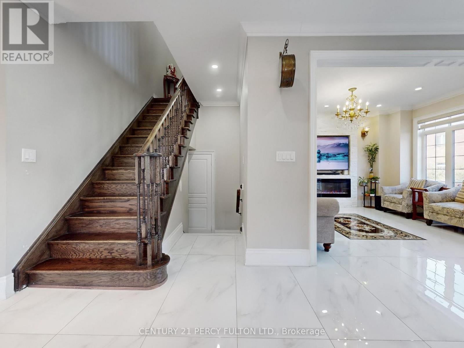 96 Humberstone Crescent, Brampton, Ontario  L7A 4B8 - Photo 14 - W12327027