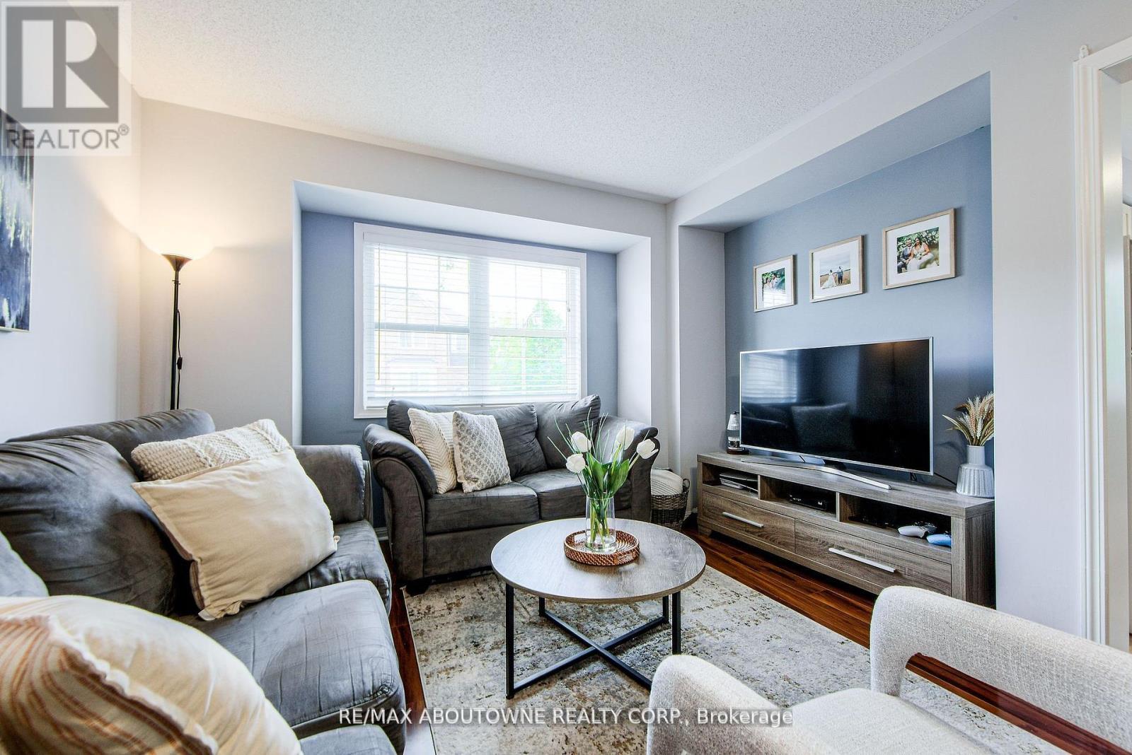 911 Deverell Place, Milton, Ontario  L9T 0M2 - Photo 12 - W12327075