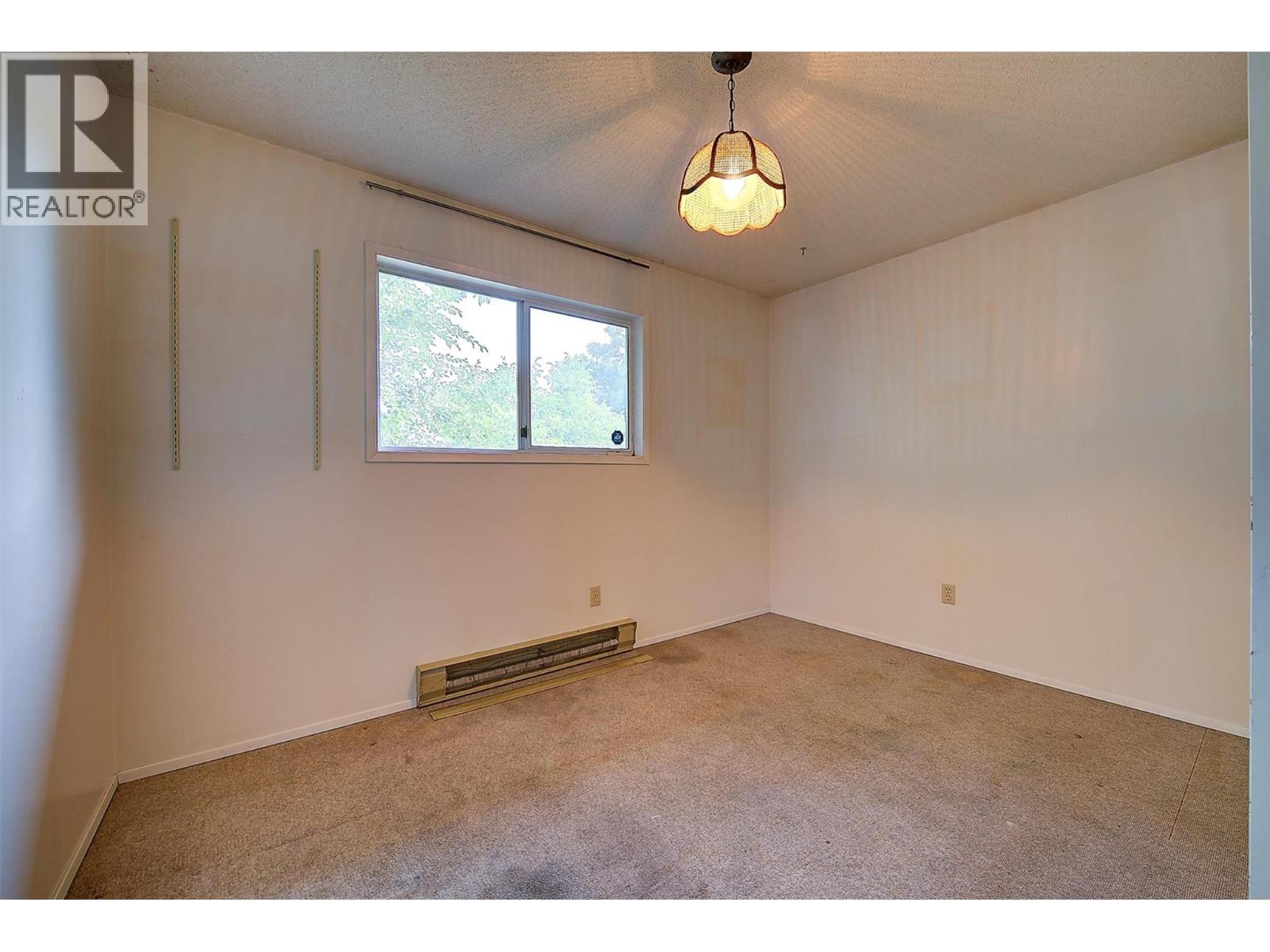 1220 Ladner Road Kelowna Photo 15